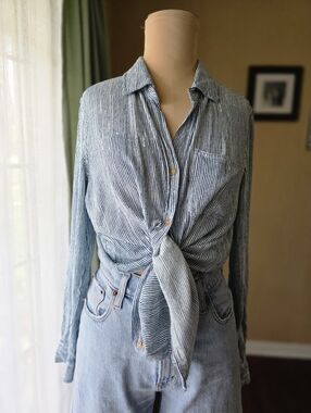 Velvet Heart Blue and White Striped Tie-Front Button Down – Women's Size Medium